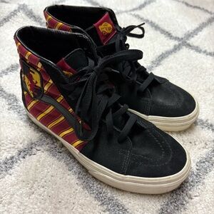 Vans Sk8-Hi Harry Potter Gryffindor Sneakers Black Red Women’s 8
